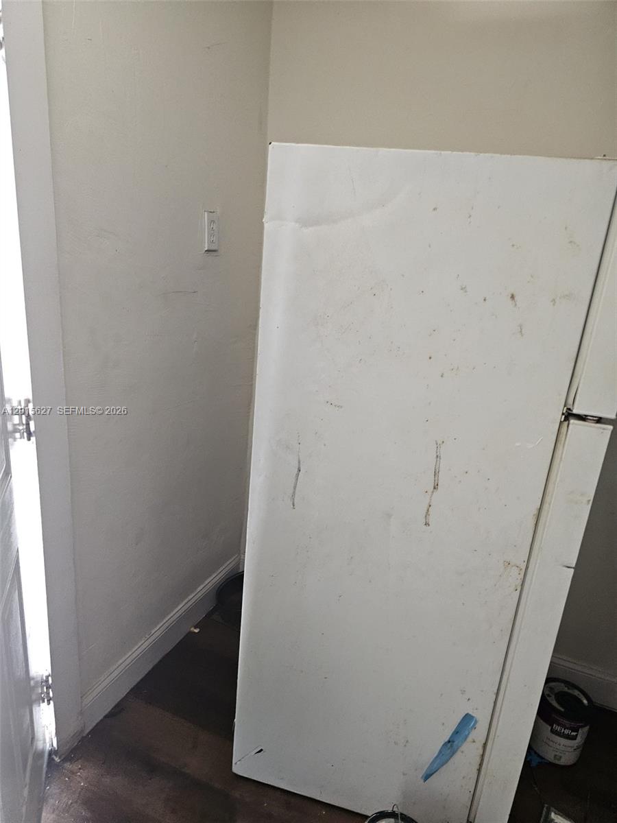 Ver detalles 1717 3 / 2 1352 sq. ft. $ 2026-05-08 0 foto