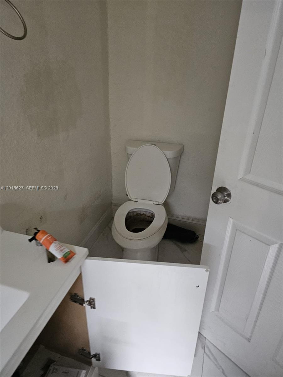 Ver detalles 1717 3 / 2 1352 sq. ft. $ 2026-05-08 0 foto