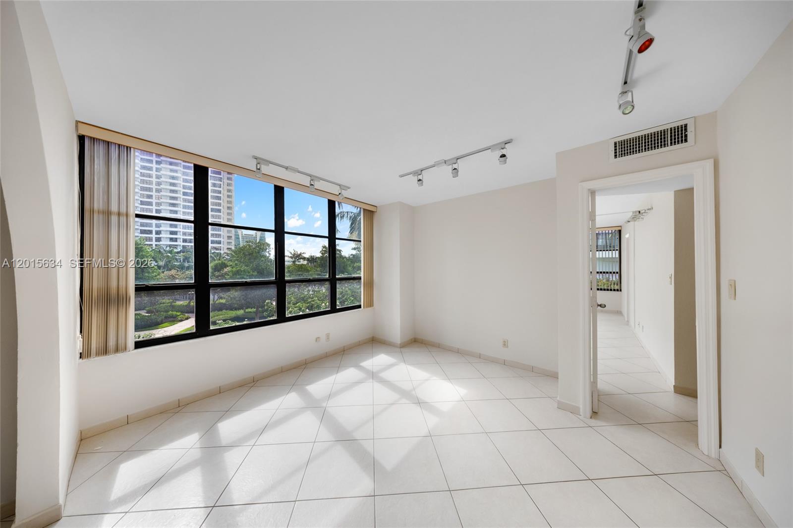 Photo of 600 Three Islands Blvd #212, Hallandale Beach, Florida, 33009 -