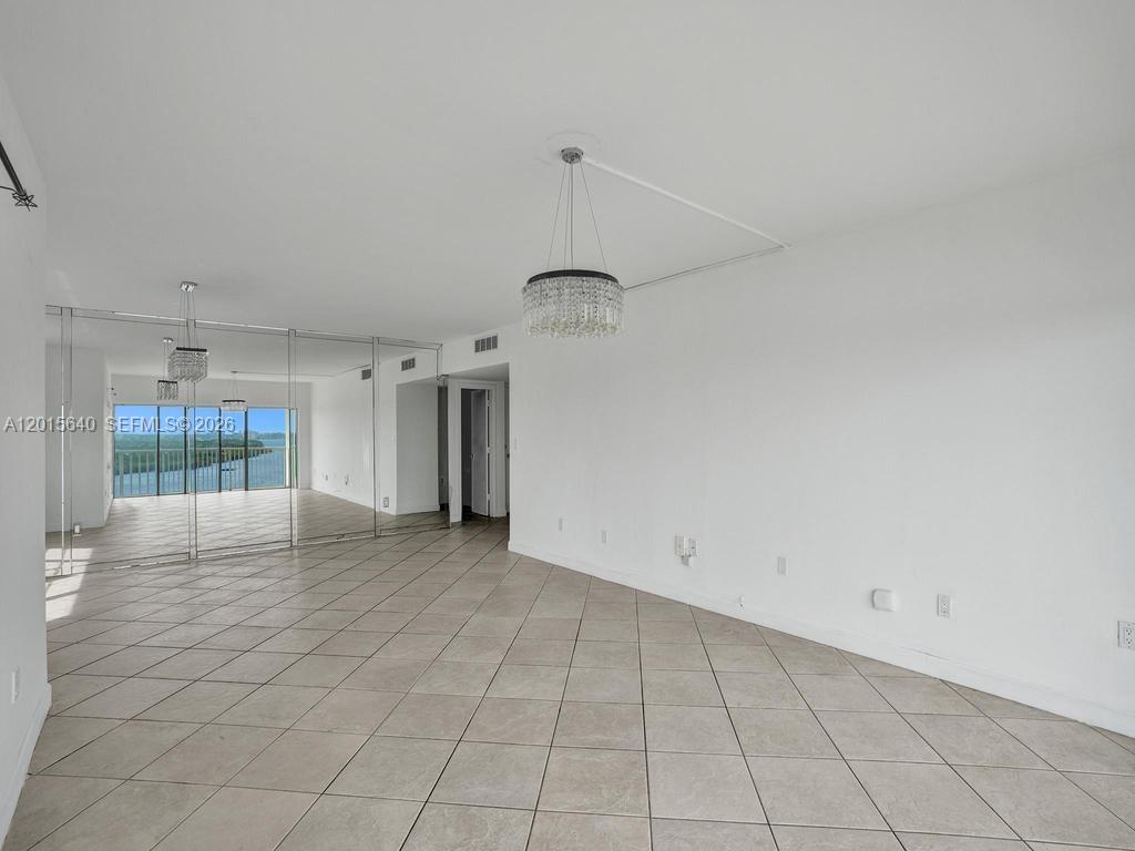 906 3 / 3 1570 sq. ft. $ 2026-05-08 0 Photo