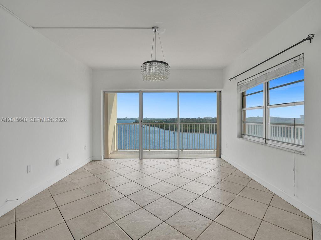 906 3 / 3 1570 sq. ft. $ 2026-05-08 0 Photo