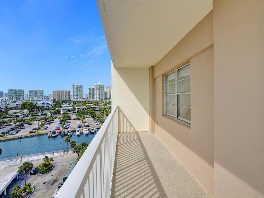 906 3 / 3 1570 sq. ft. $ 2026-05-08 0 Photo