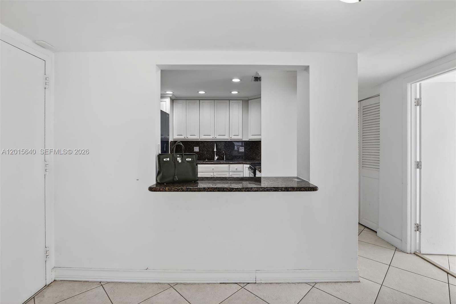 906 3 / 3 1570 sq. ft. $ 2026-05-08 0 Photo