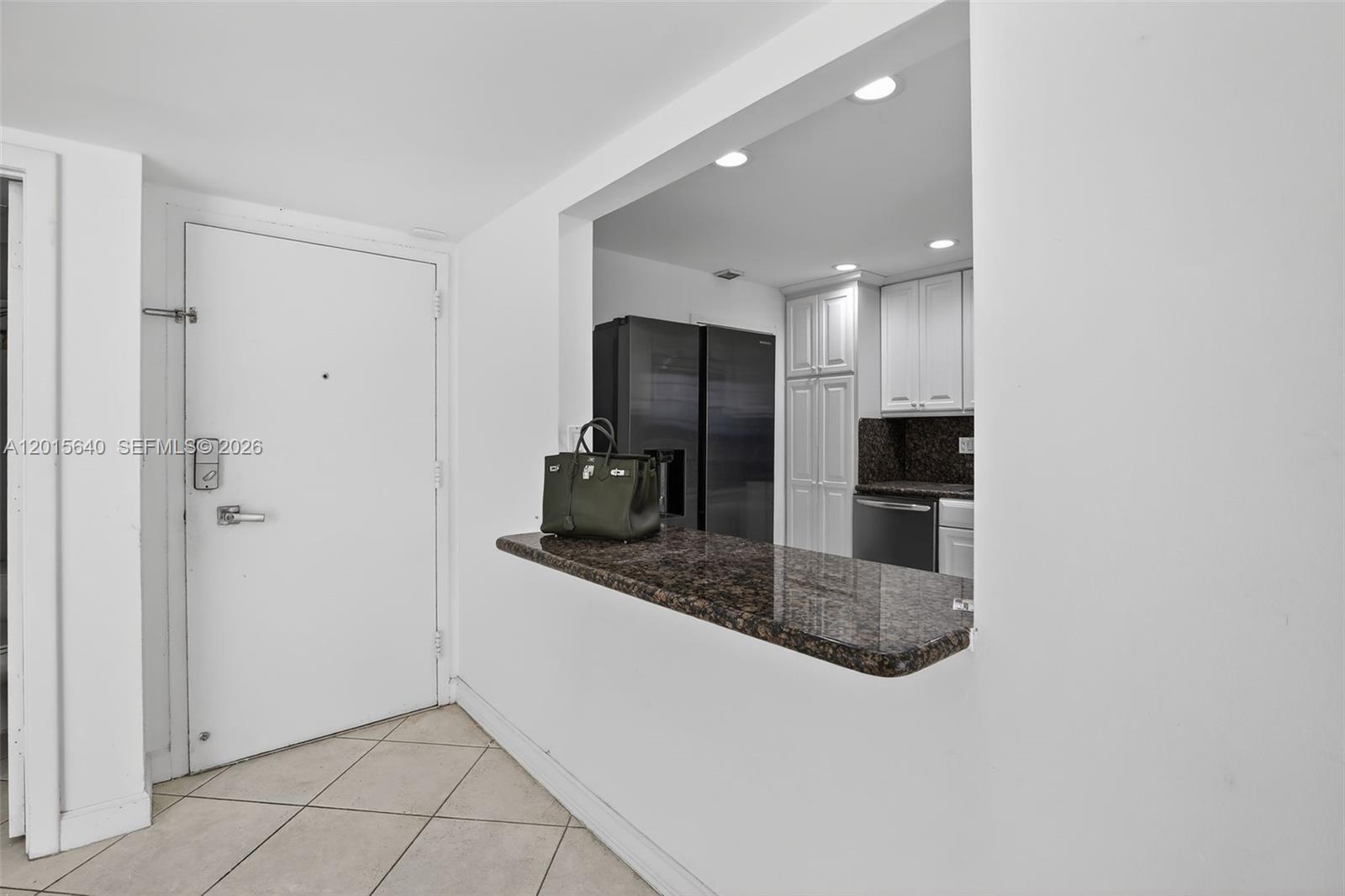 906 3 / 3 1570 sq. ft. $ 2026-05-08 0 Photo