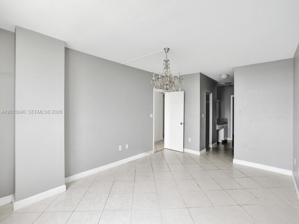 906 3 / 3 1570 sq. ft. $ 2026-05-08 0 Photo