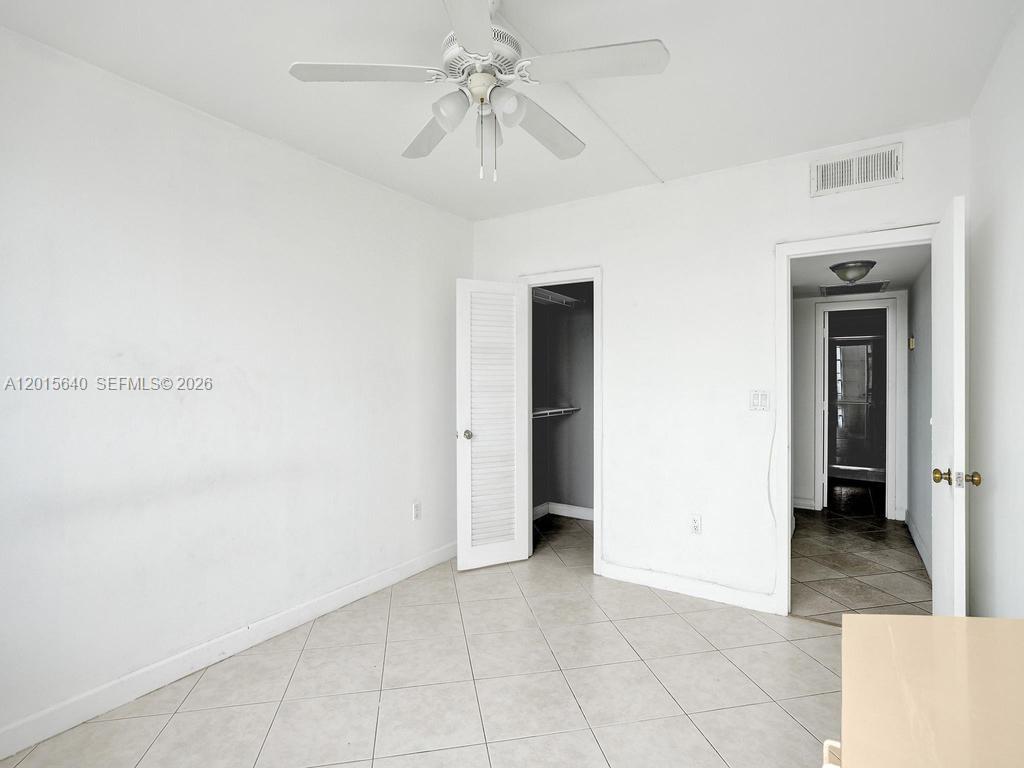 906 3 / 3 1570 sq. ft. $ 2026-05-08 0 Photo