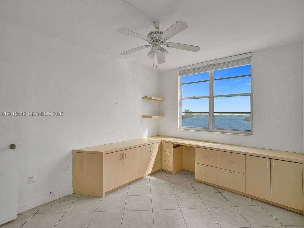 906 3 / 3 1570 sq. ft. $ 2026-05-08 0 Photo