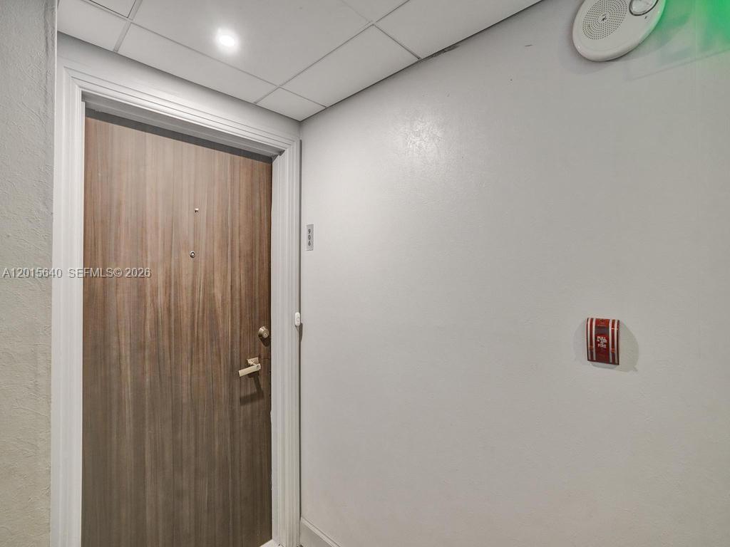 906 3 / 3 1570 sq. ft. $ 2026-05-08 0 Photo
