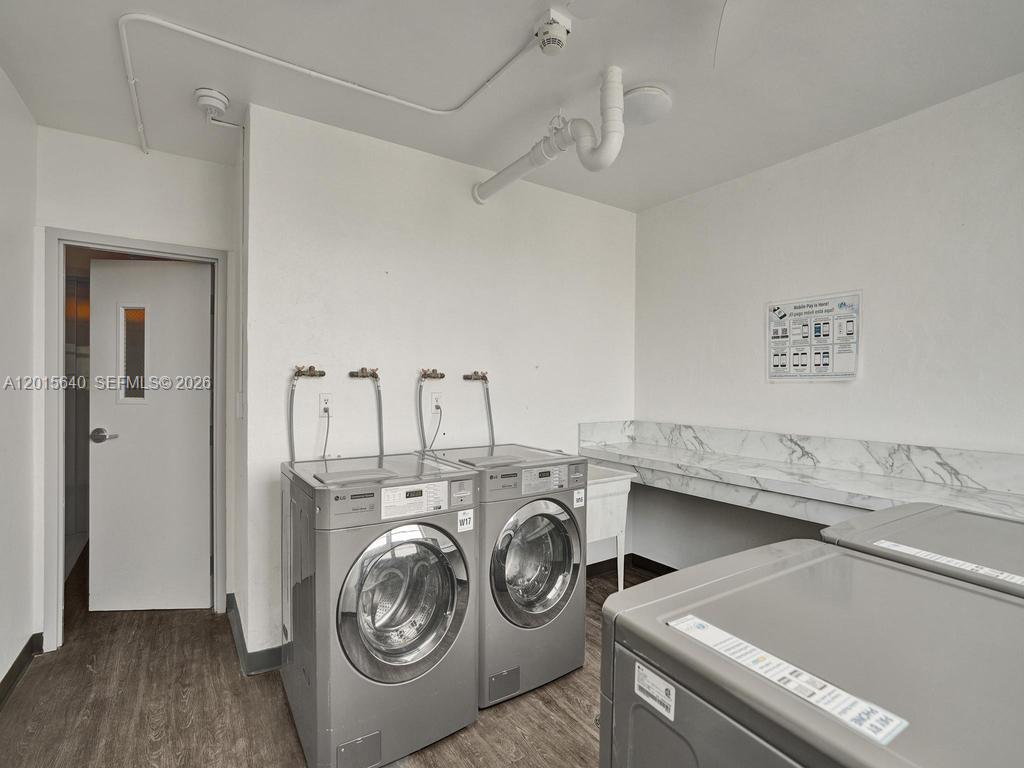 906 3 / 3 1570 sq. ft. $ 2026-05-08 0 Photo