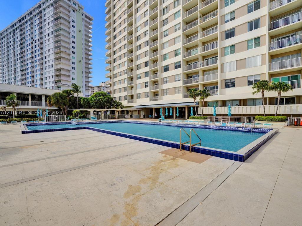 906 3 / 3 1570 sq. ft. $ 2026-05-08 0 Photo