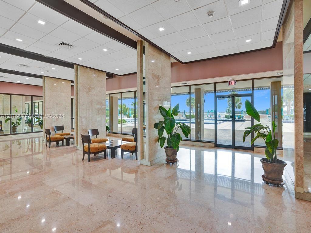 906 3 / 3 1570 sq. ft. $ 2026-05-08 0 Photo