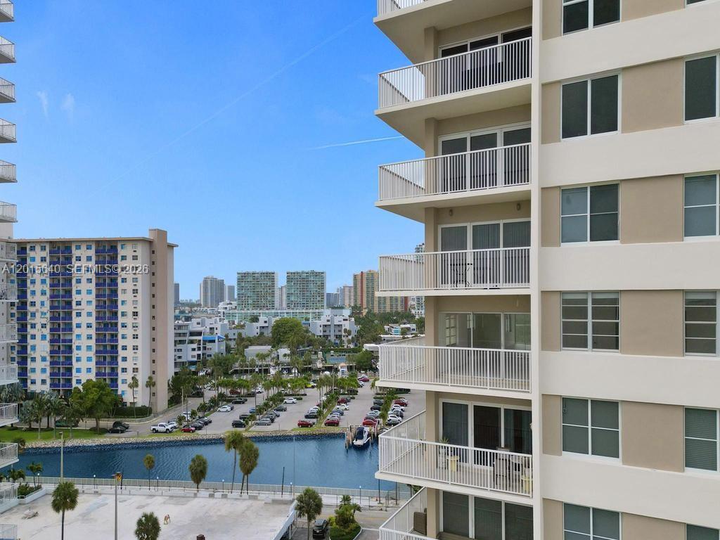 906 3 / 3 1570 sq. ft. $ 2026-05-08 0 Photo