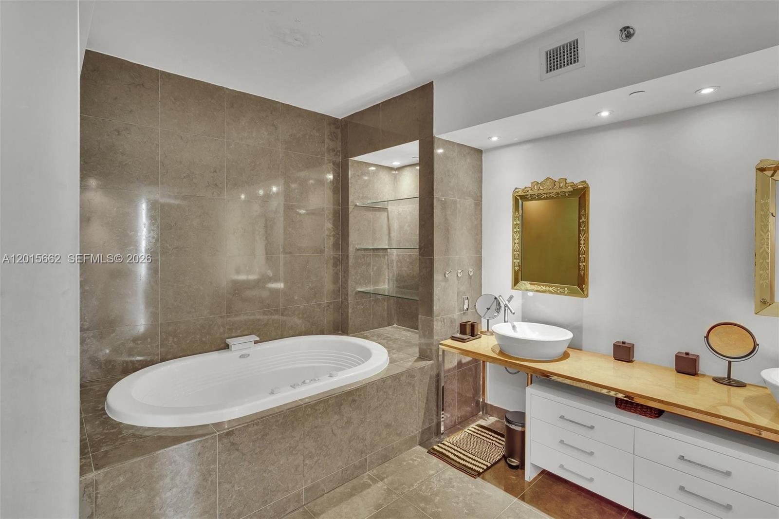 Photo of 450 Alton Rd  #2604, Miami Beach, Florida, 33139 - 