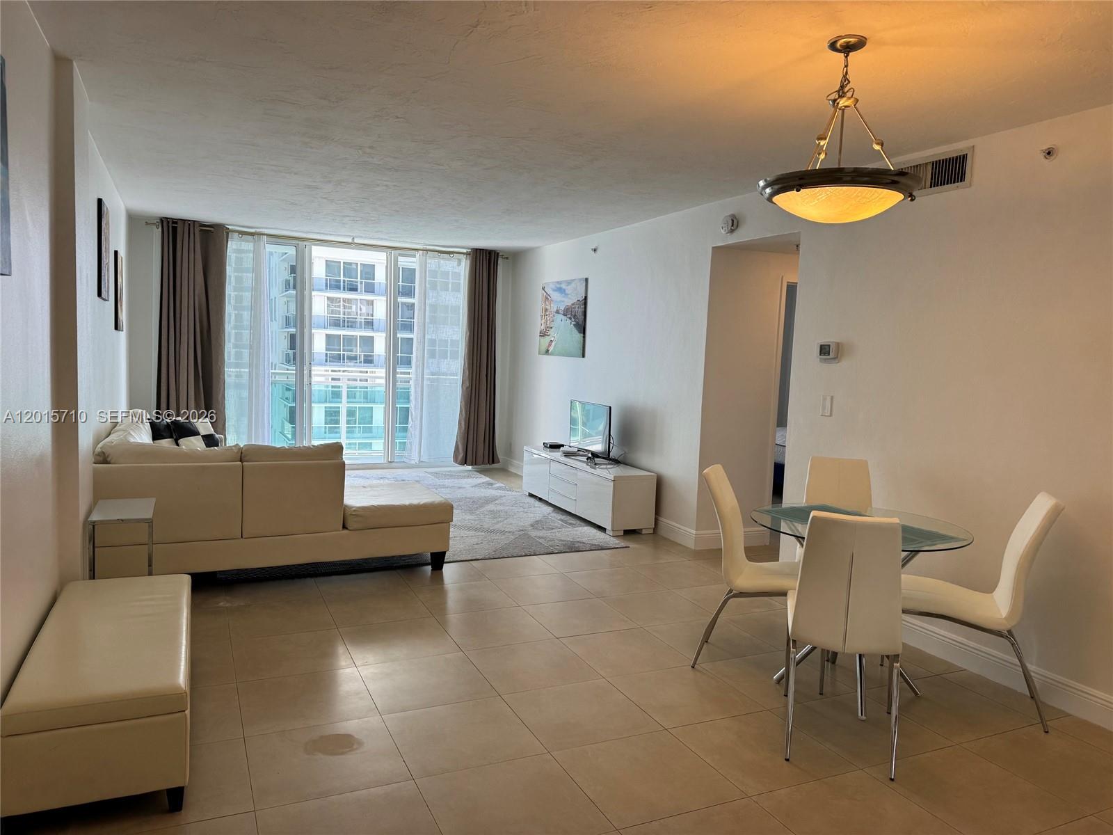 Photo of 3001 Ocean Dr  #703, Hollywood, Florida, 33019 - 