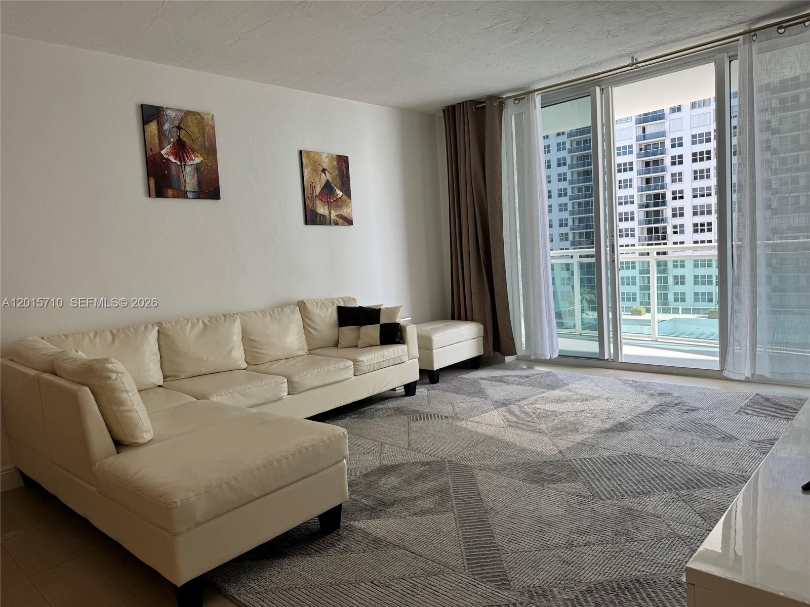 Photo of 3001 Ocean Dr  #703, Hollywood, Florida, 33019 - 