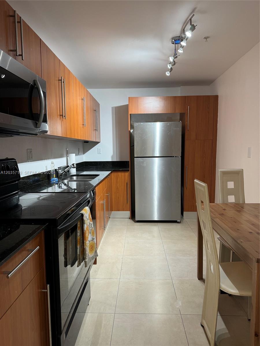 Photo of 3001 Ocean Dr  #703, Hollywood, Florida, 33019 - 