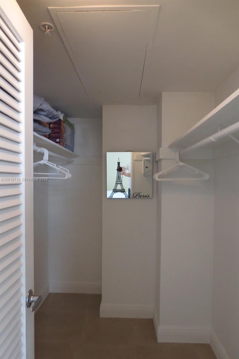 Photo of 3001 Ocean Dr  #703, Hollywood, Florida, 33019 - 