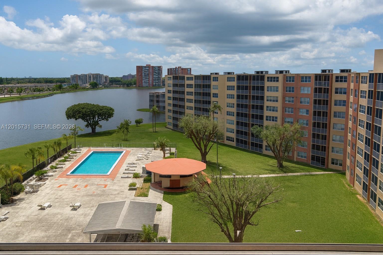 See details 816-3 1 / 2 1036 sq. ft. $ 2026-05-08 0 Photo