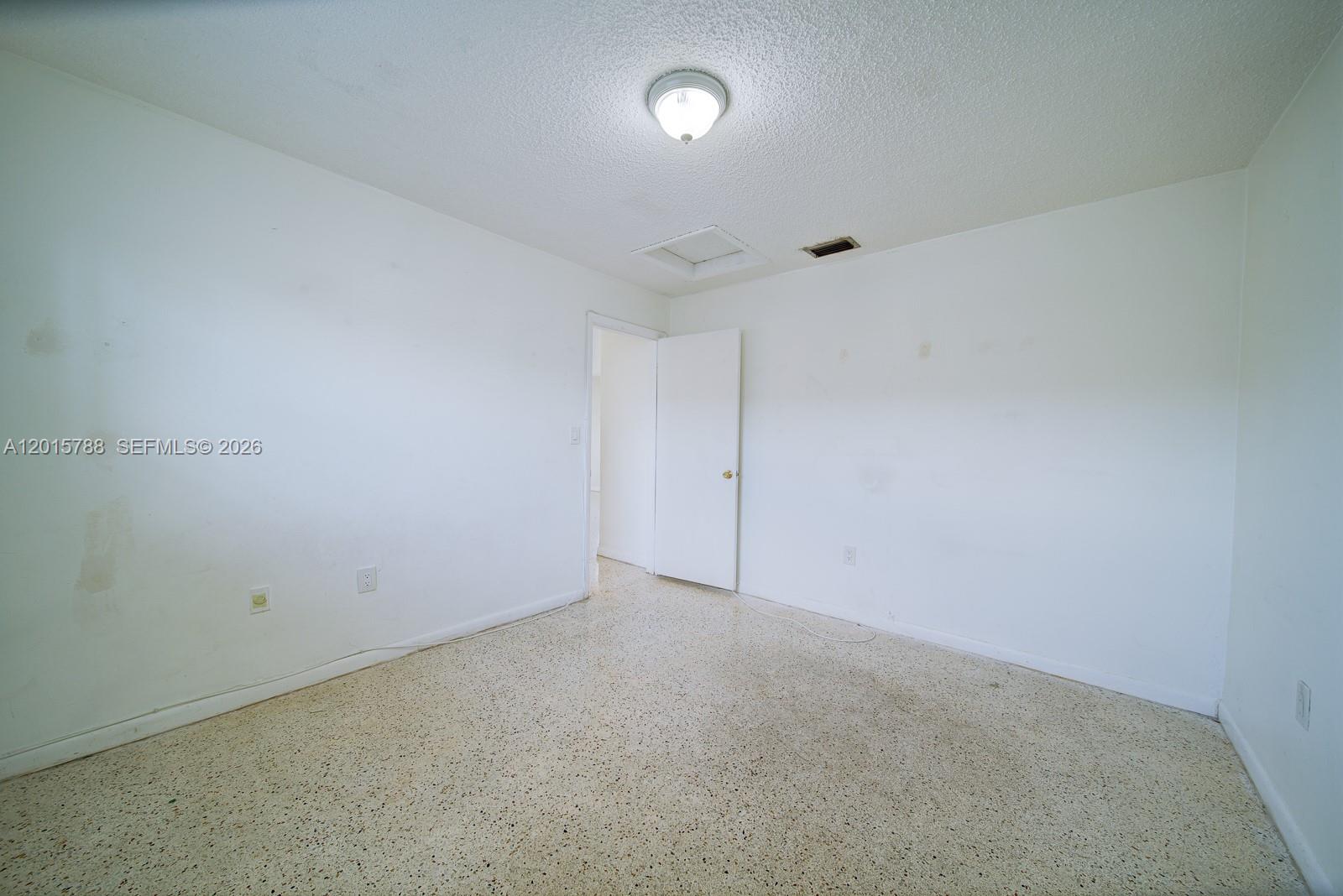  /  2369 sq. ft. $ 2026-05-08 0 Photo
