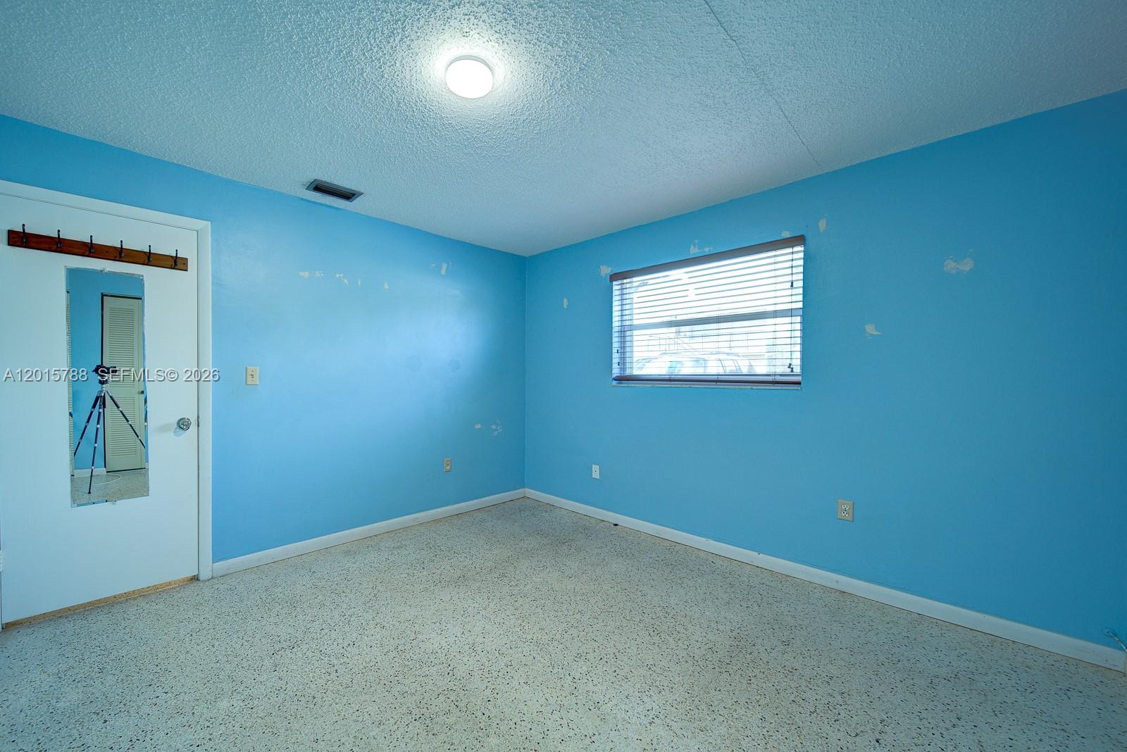   /  2369 sq. ft. $ 2026-05-08 0 Photo