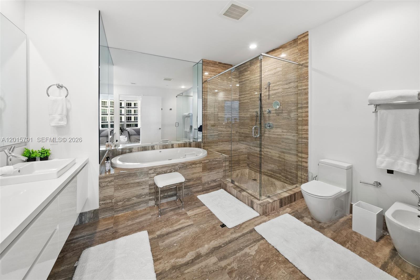 3302 3 / 4 1979 sq. ft. $ 2026-05-08 0 Photo