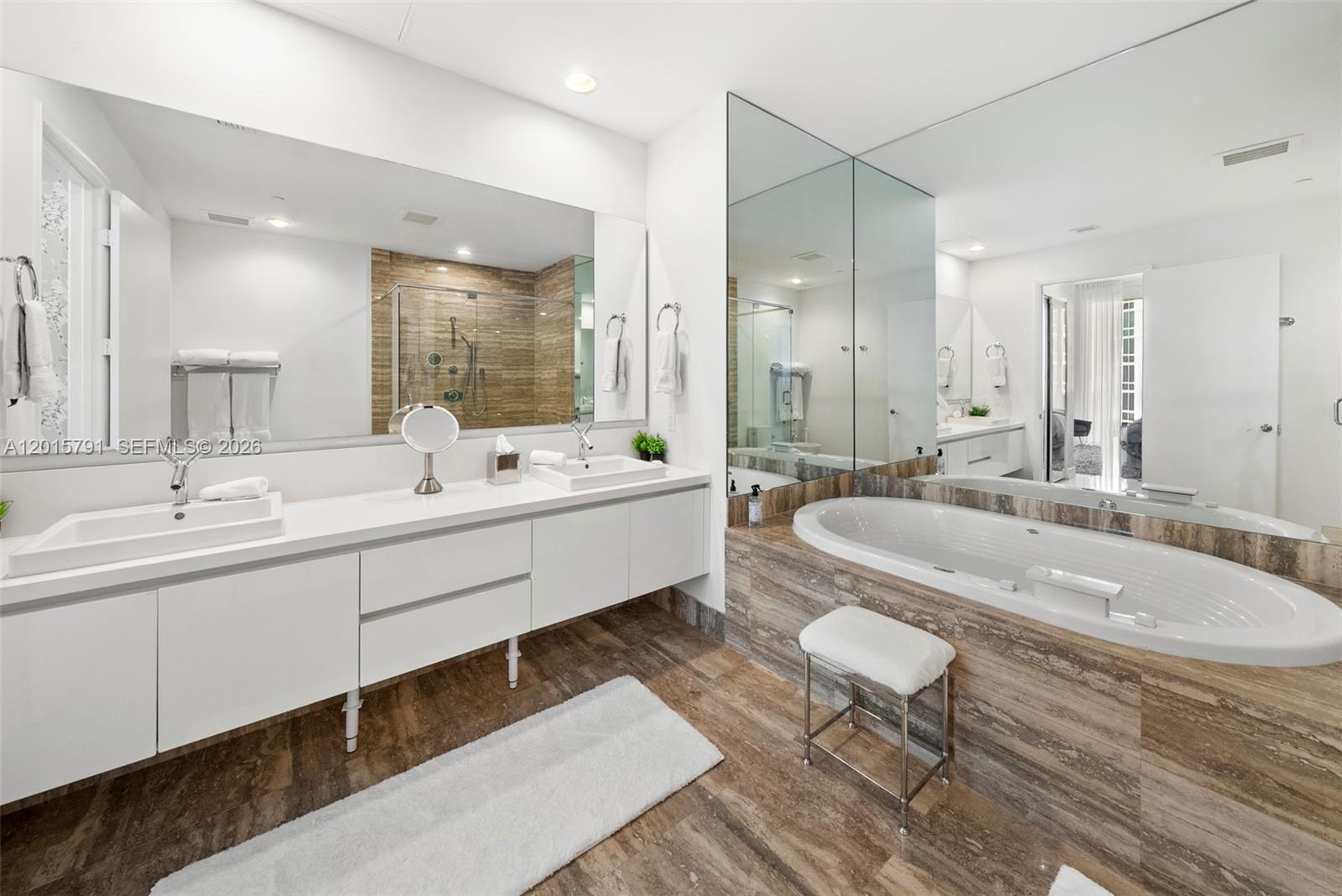 3302 3 / 4 1979 sq. ft. $ 2026-05-08 0 Photo