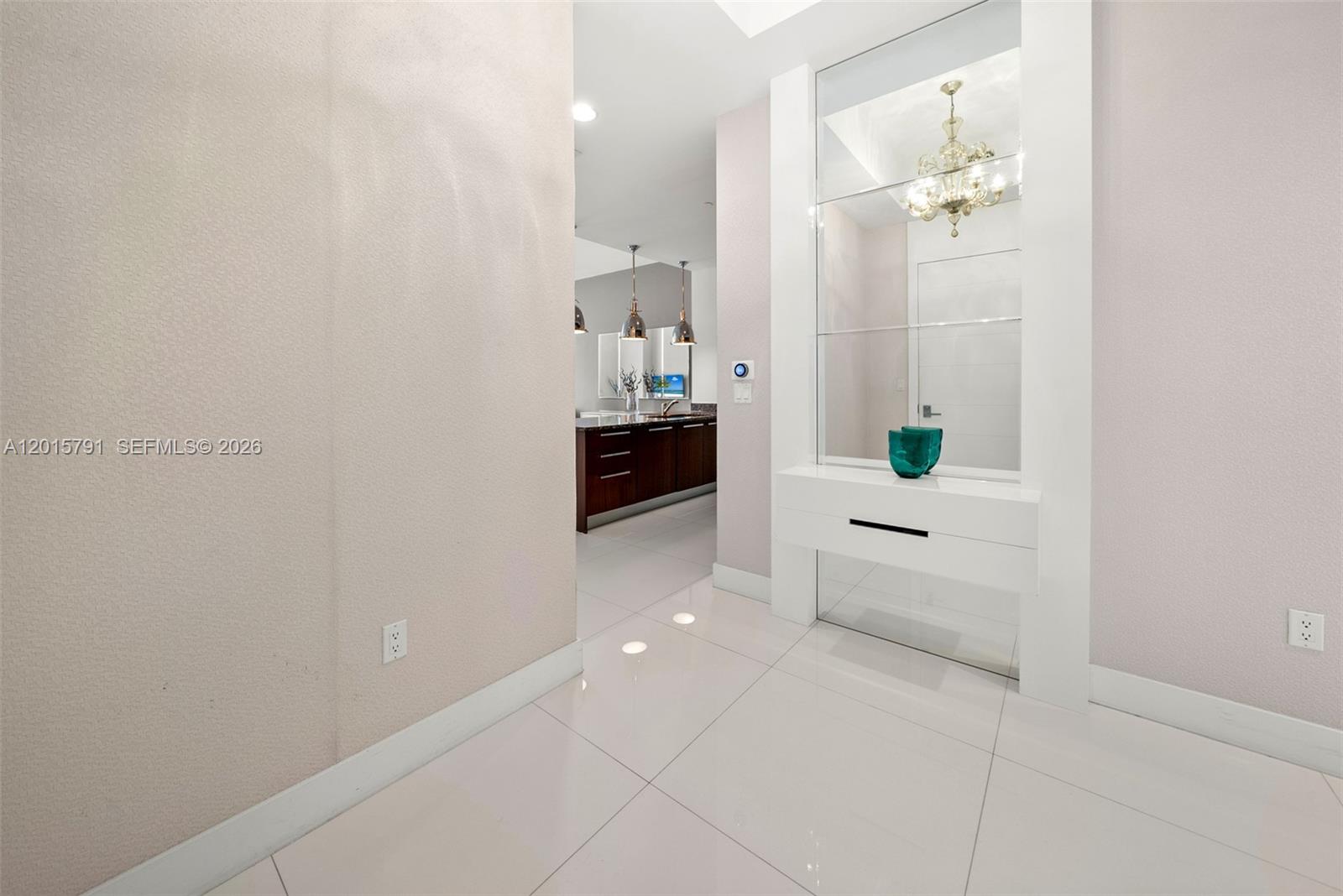 3302 3 / 4 1979 sq. ft. $ 2026-05-08 0 Photo
