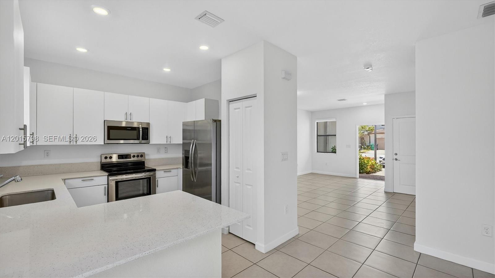 23029 3 / 3 1442 sq. ft. $ 2026-05-08 0 foto