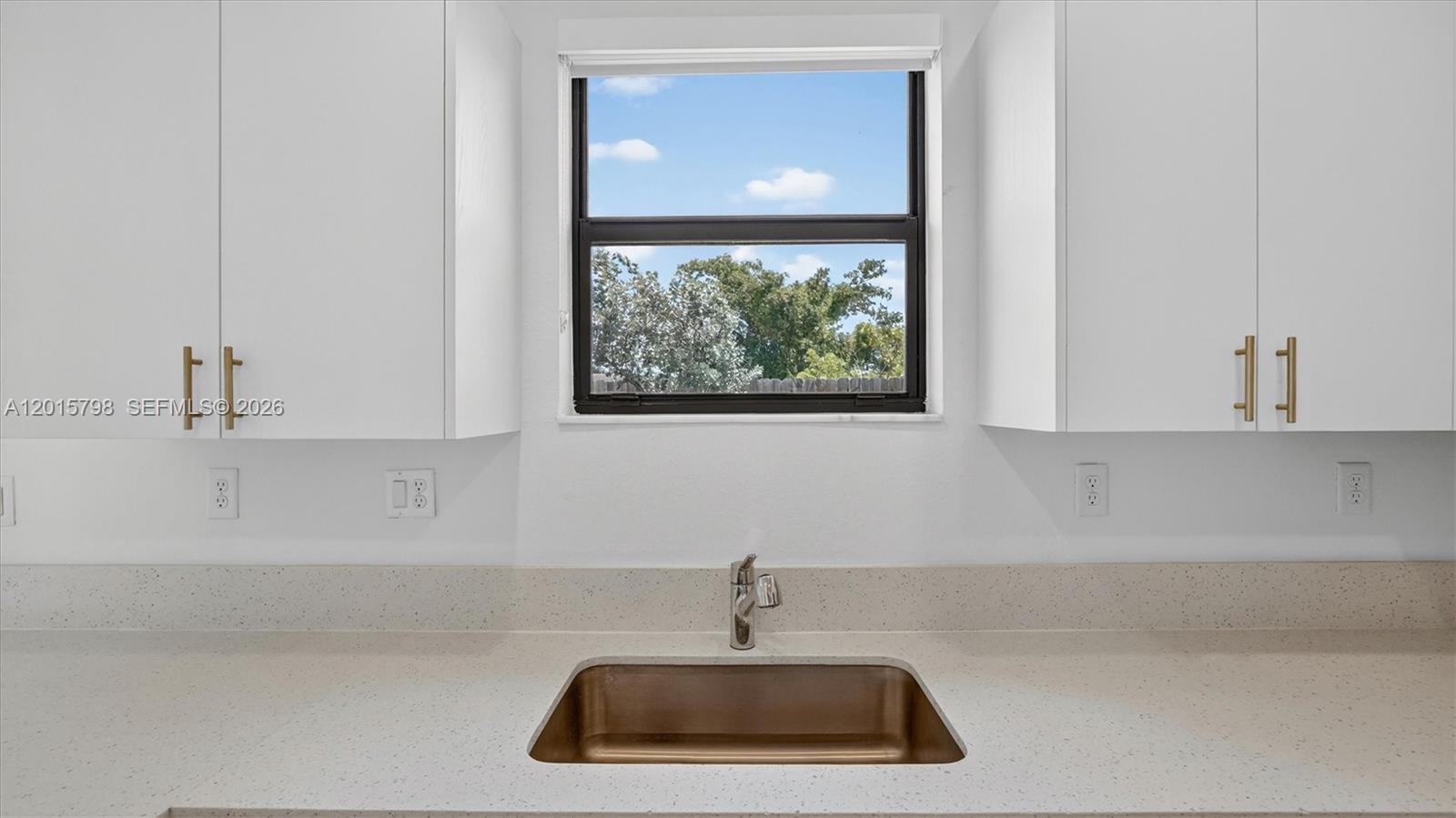 23029 3 / 3 1442 sq. ft. $ 2026-05-08 0 foto
