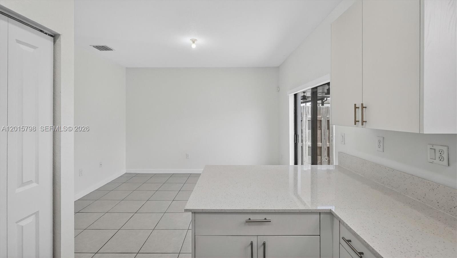 23029 3 / 3 1442 sq. ft. $ 2026-05-08 0 foto