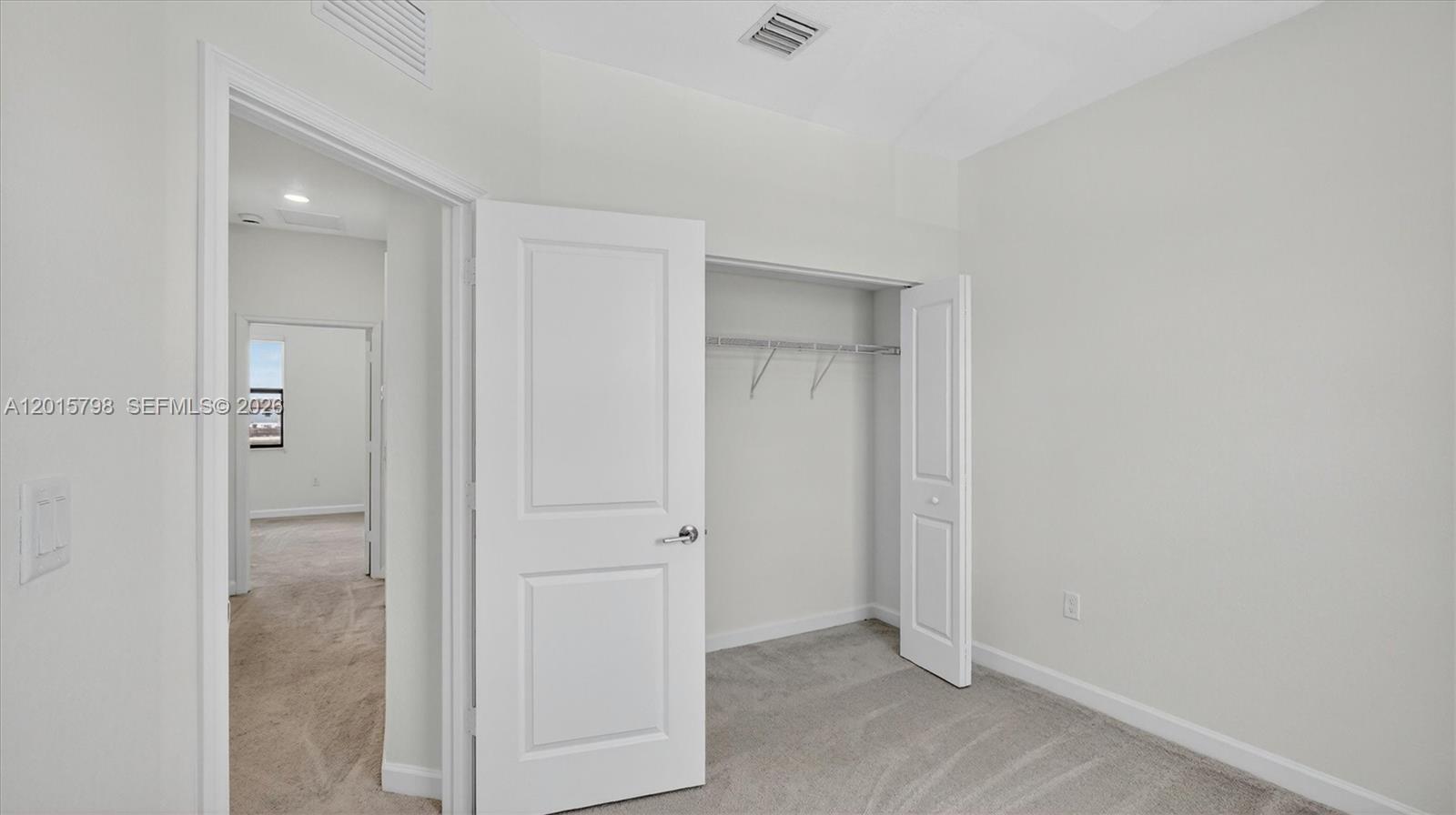 23029 3 / 3 1442 sq. ft. $ 2026-05-08 0 foto