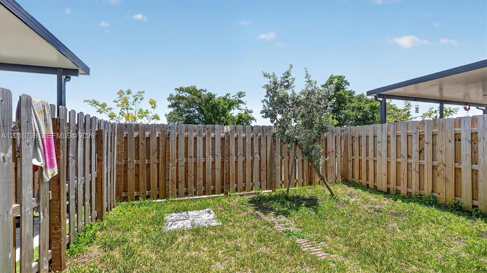 23029 3 / 3 1442 sq. ft. $ 2026-05-08 0 foto