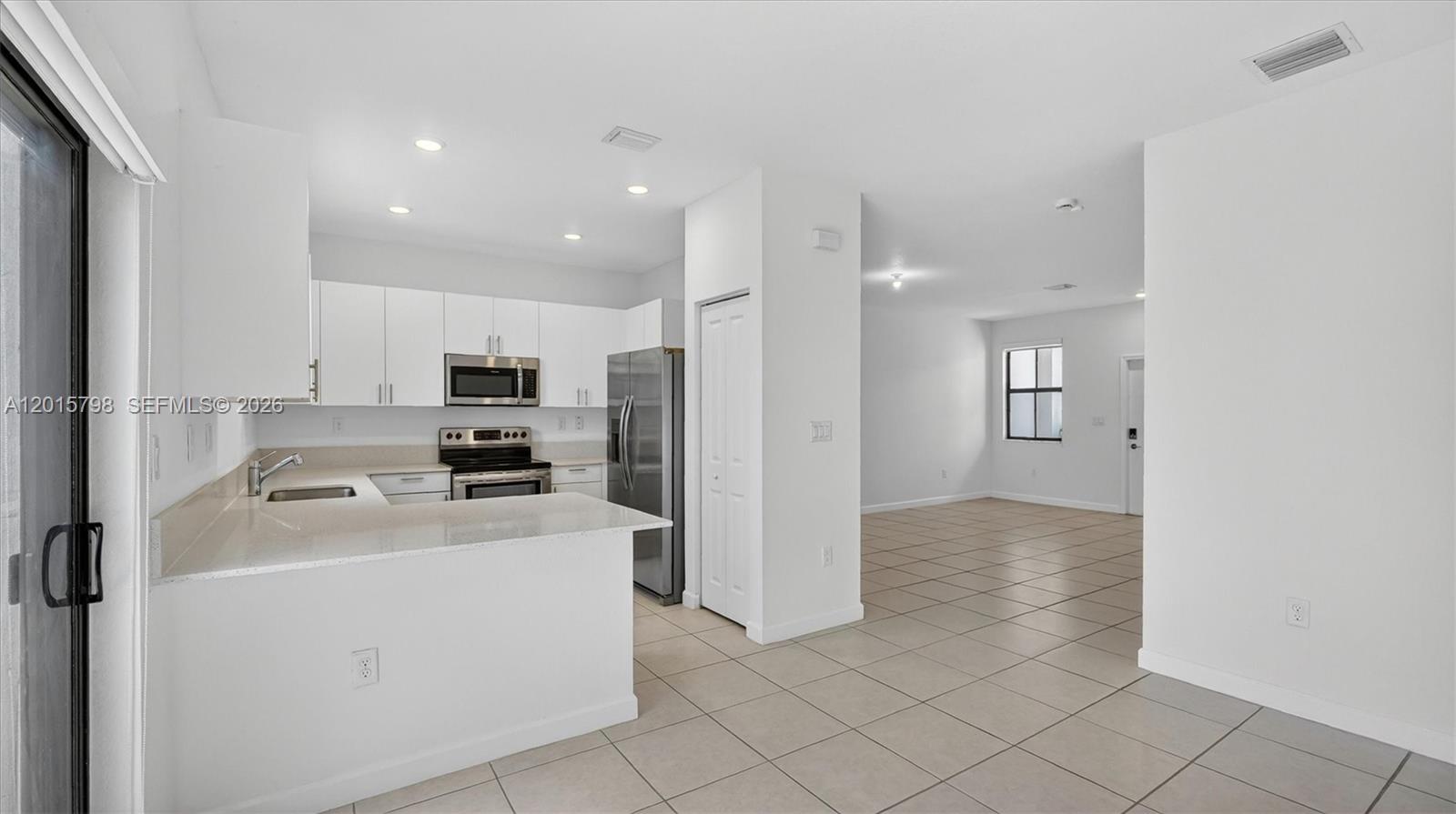 23029 3 / 3 1442 sq. ft. $ 2026-05-08 0 foto