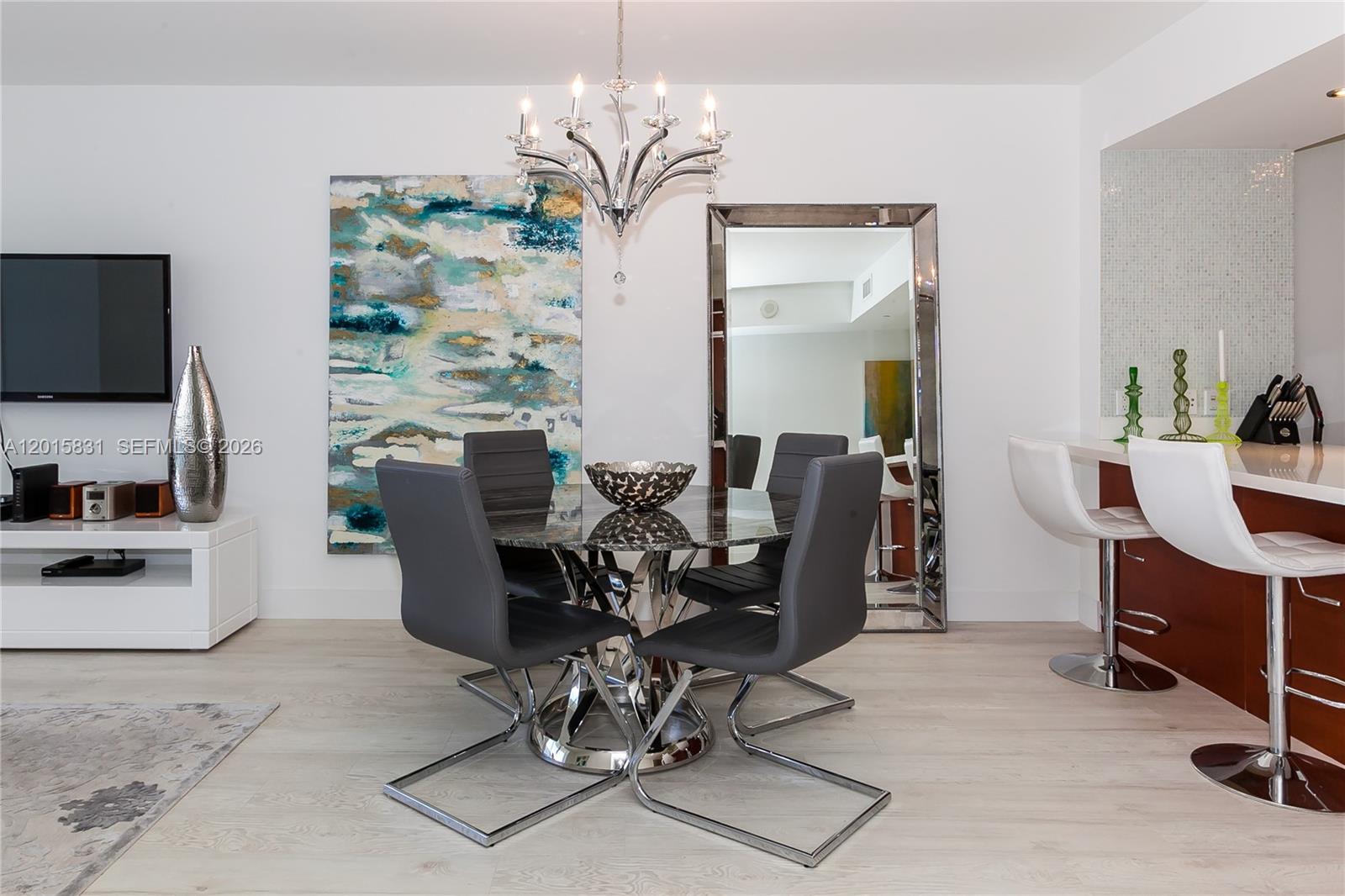 See details 3711 3 / 2 1554 sq. ft. $ 2026-05-08 0 Photo
