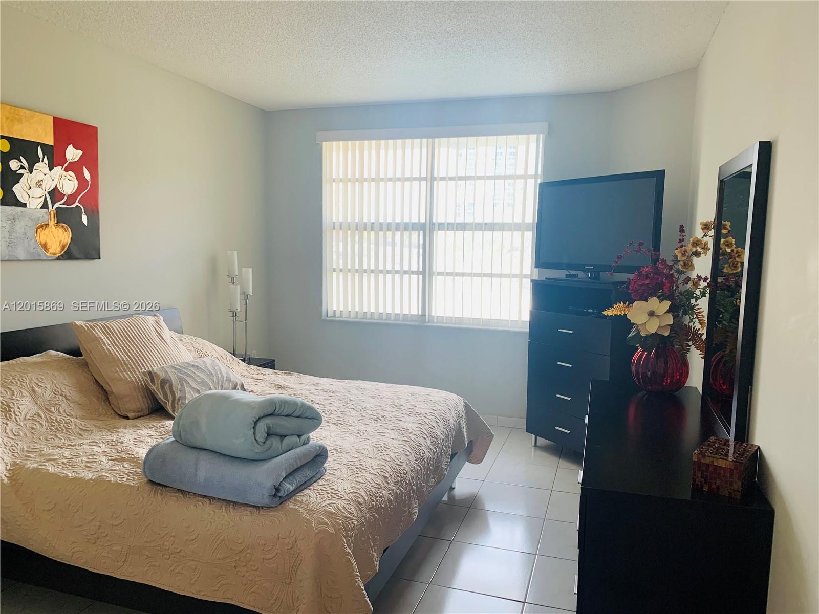 MZM 1 / 2 870 sq. ft. $ 2026-05-08 0 Photo
