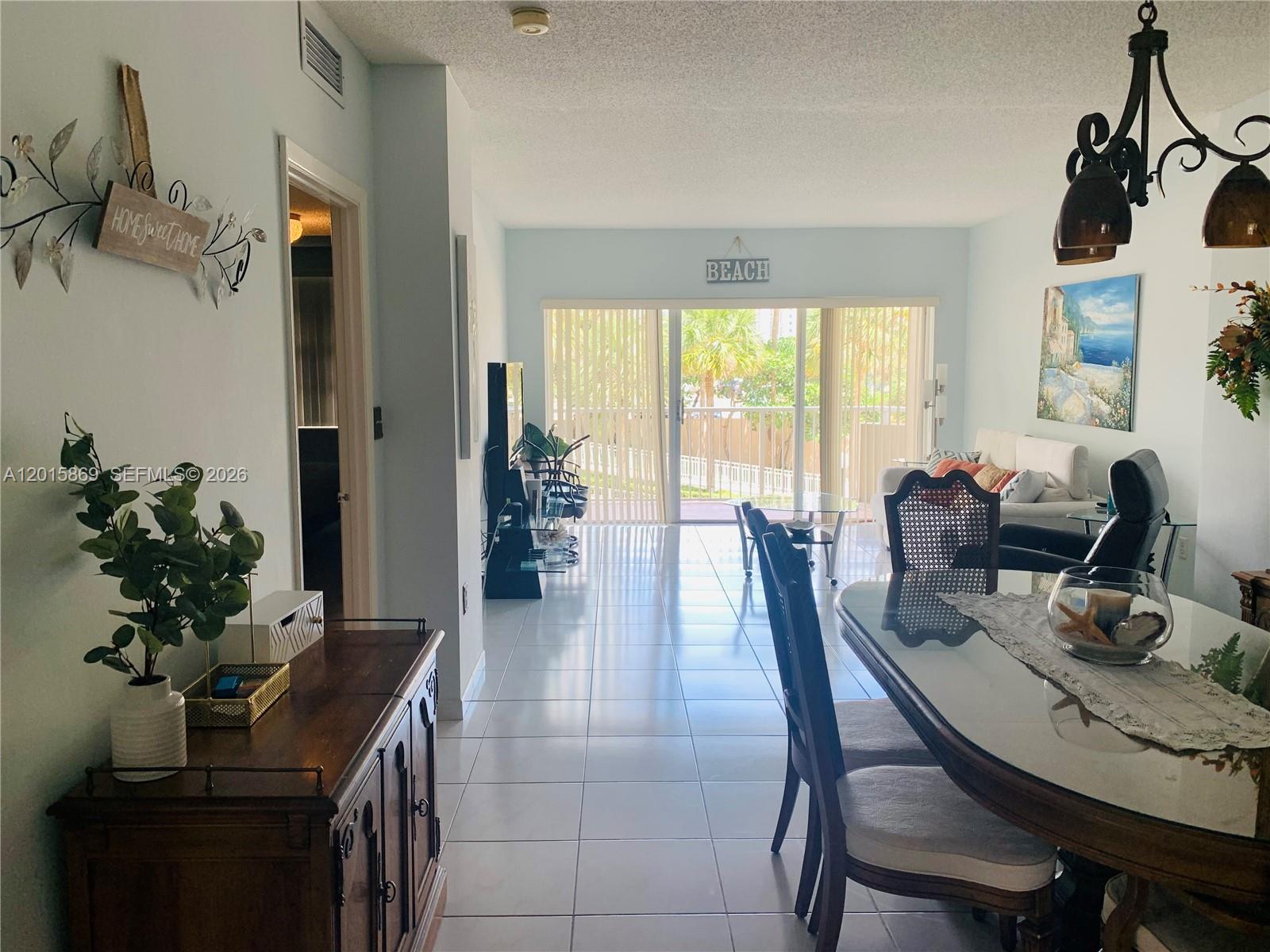 MZM 1 / 2 870 sq. ft. $ 2026-05-08 0 Photo