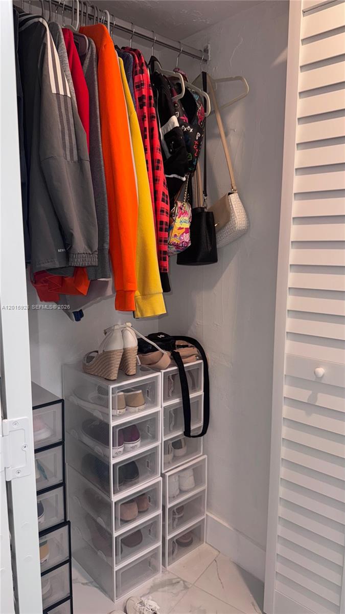 Ver detalles A104 2 / 2 1789 sq. ft. $ 2026-05-08 0 foto