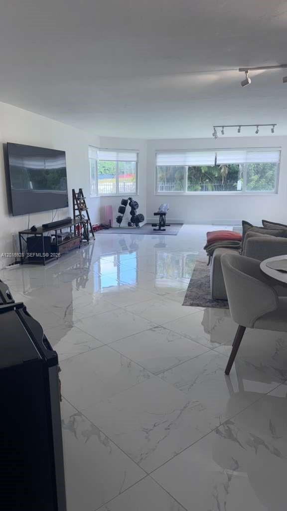 Ver detalles A104 2 / 2 1789 sq. ft. $ 2026-05-08 0 foto