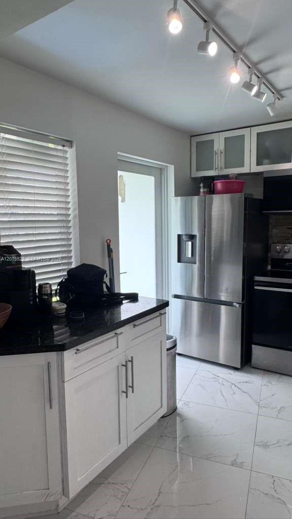 Ver detalles A104 2 / 2 1789 sq. ft. $ 2026-05-08 0 foto