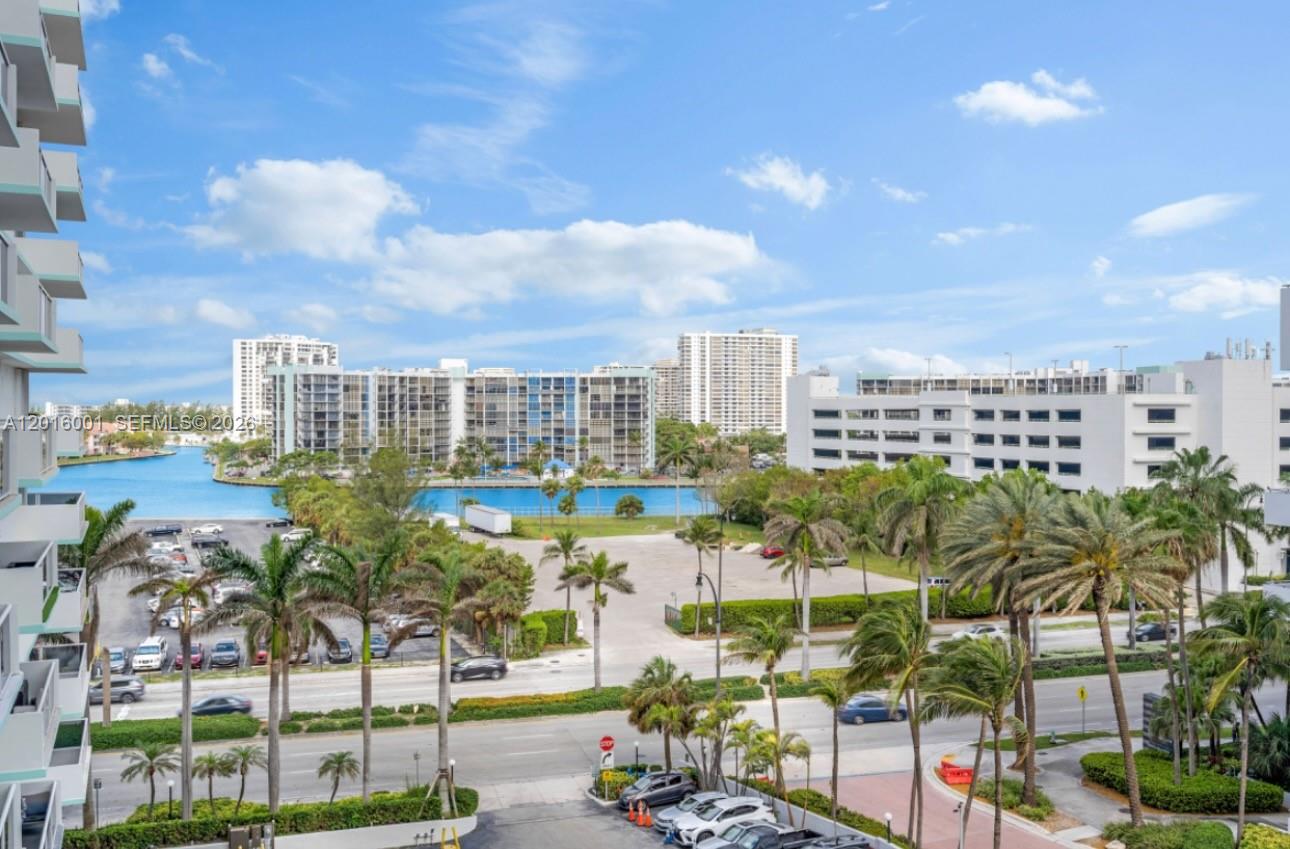 Photo of 3725 Ocean Dr  #1015, Hollywood, Florida, 33019 - 