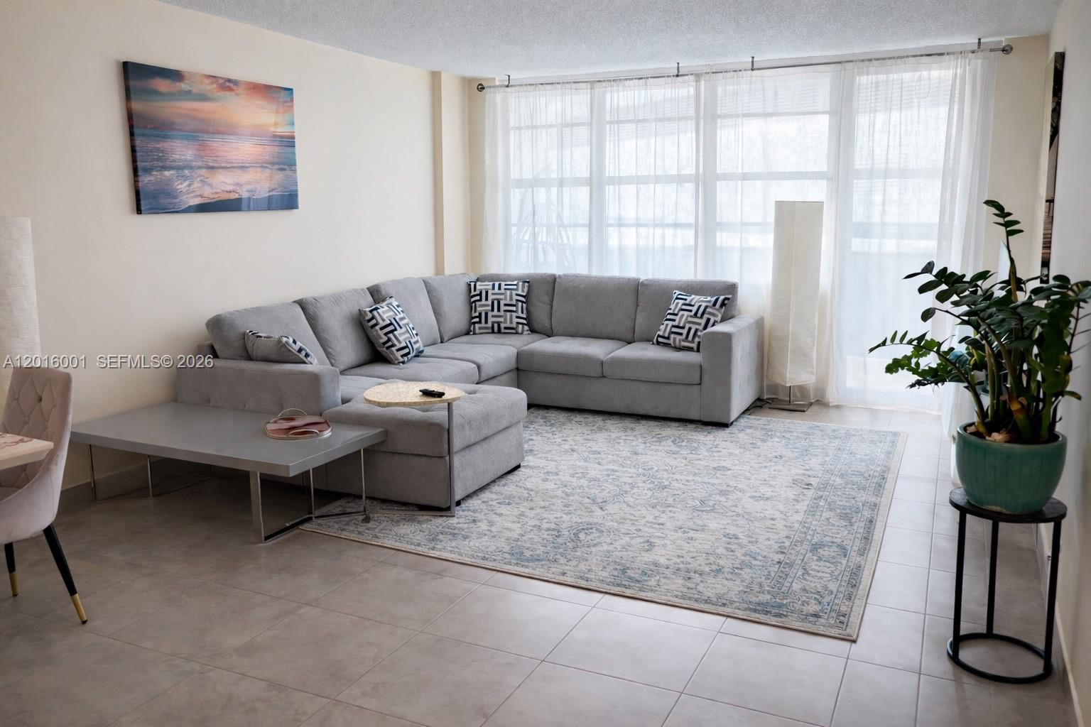 Photo of 3725 Ocean Dr  #1015, Hollywood, Florida, 33019 - 