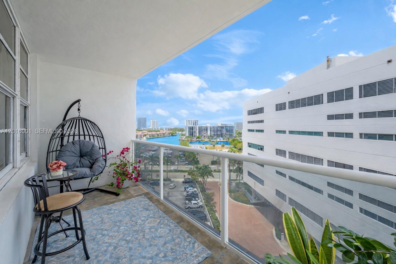 Photo of 3725 Ocean Dr  #1015, Hollywood, Florida, 33019 - 