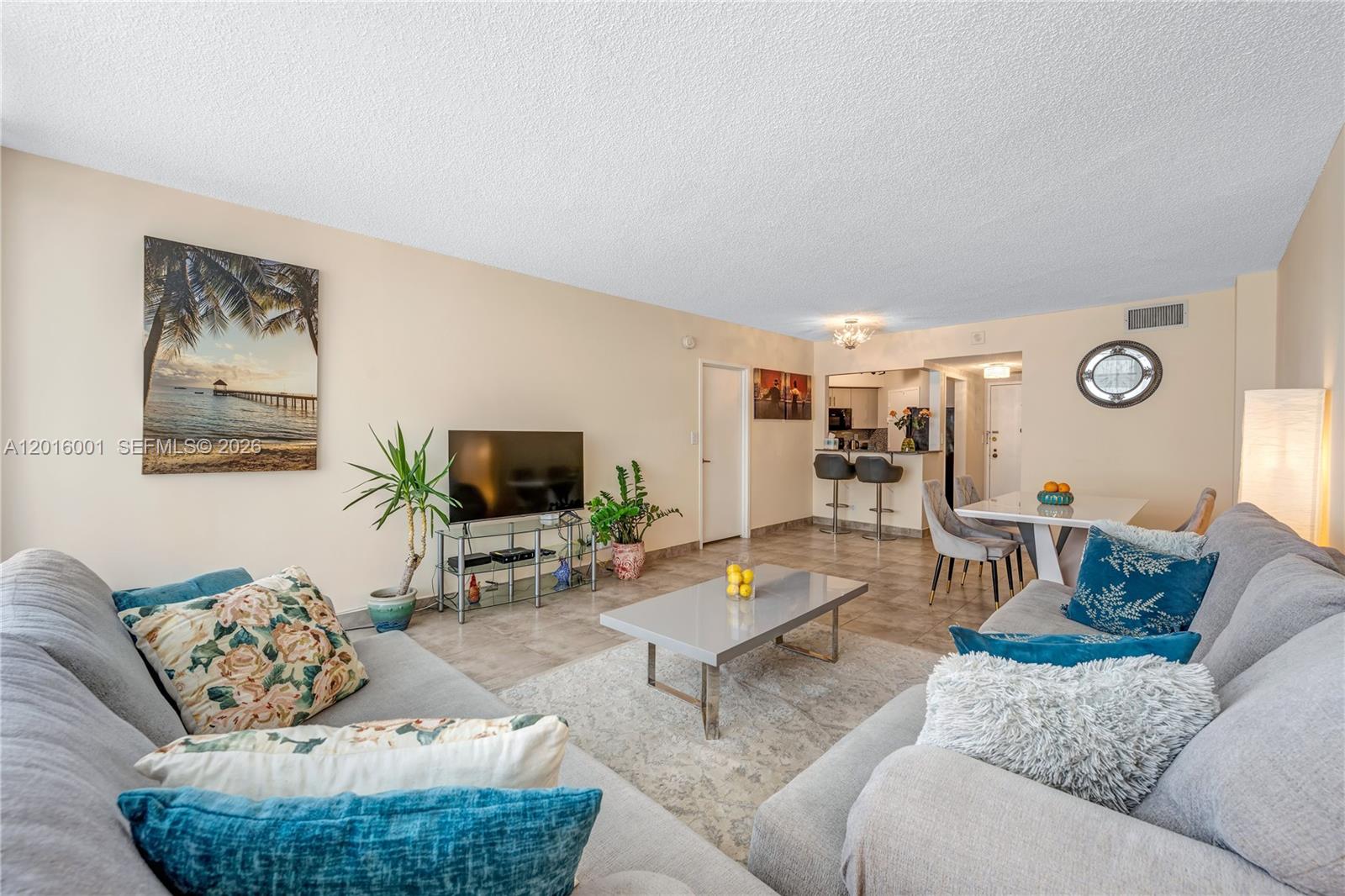 Photo of 3725 Ocean Dr  #1015, Hollywood, Florida, 33019 - 