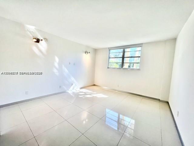 Photo of 19370 Collins Ave  #121, Sunny Isles Beach, Florida, 33160 - 