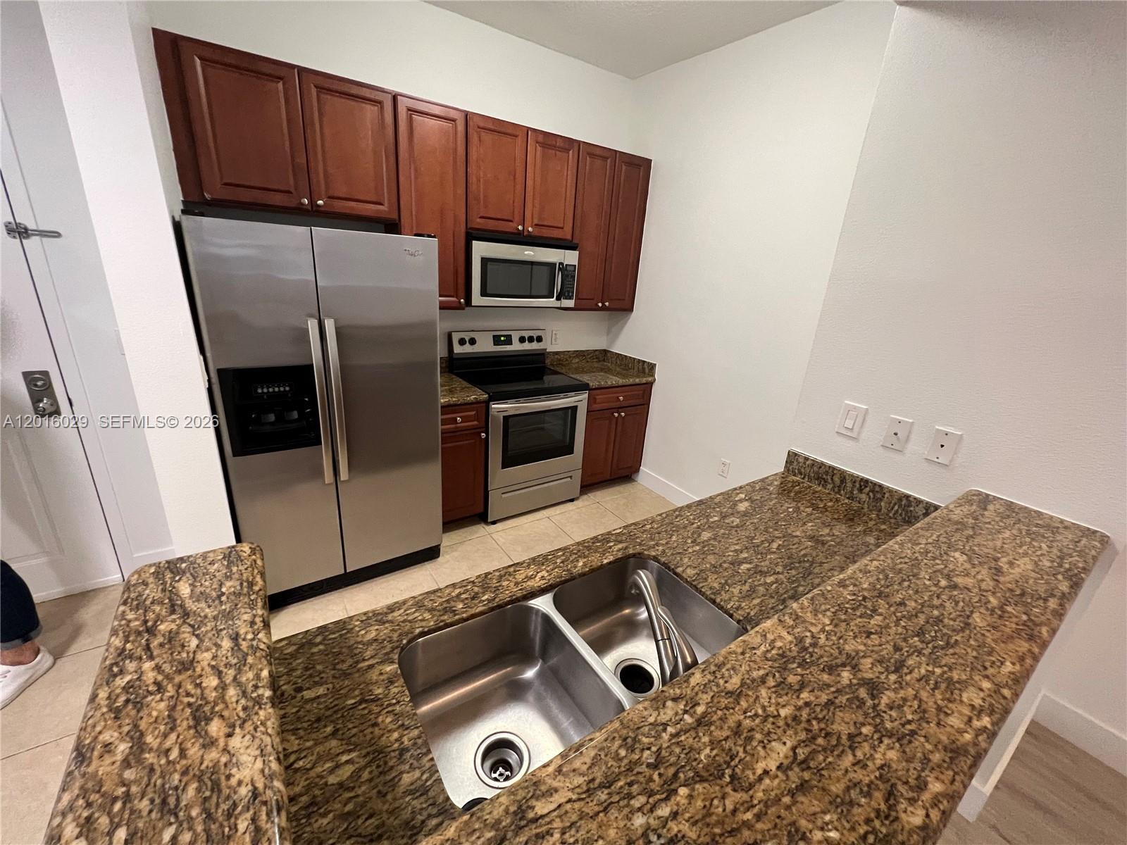 Photo of 3001 185th St  #122, Aventura, Florida, 33180 - 