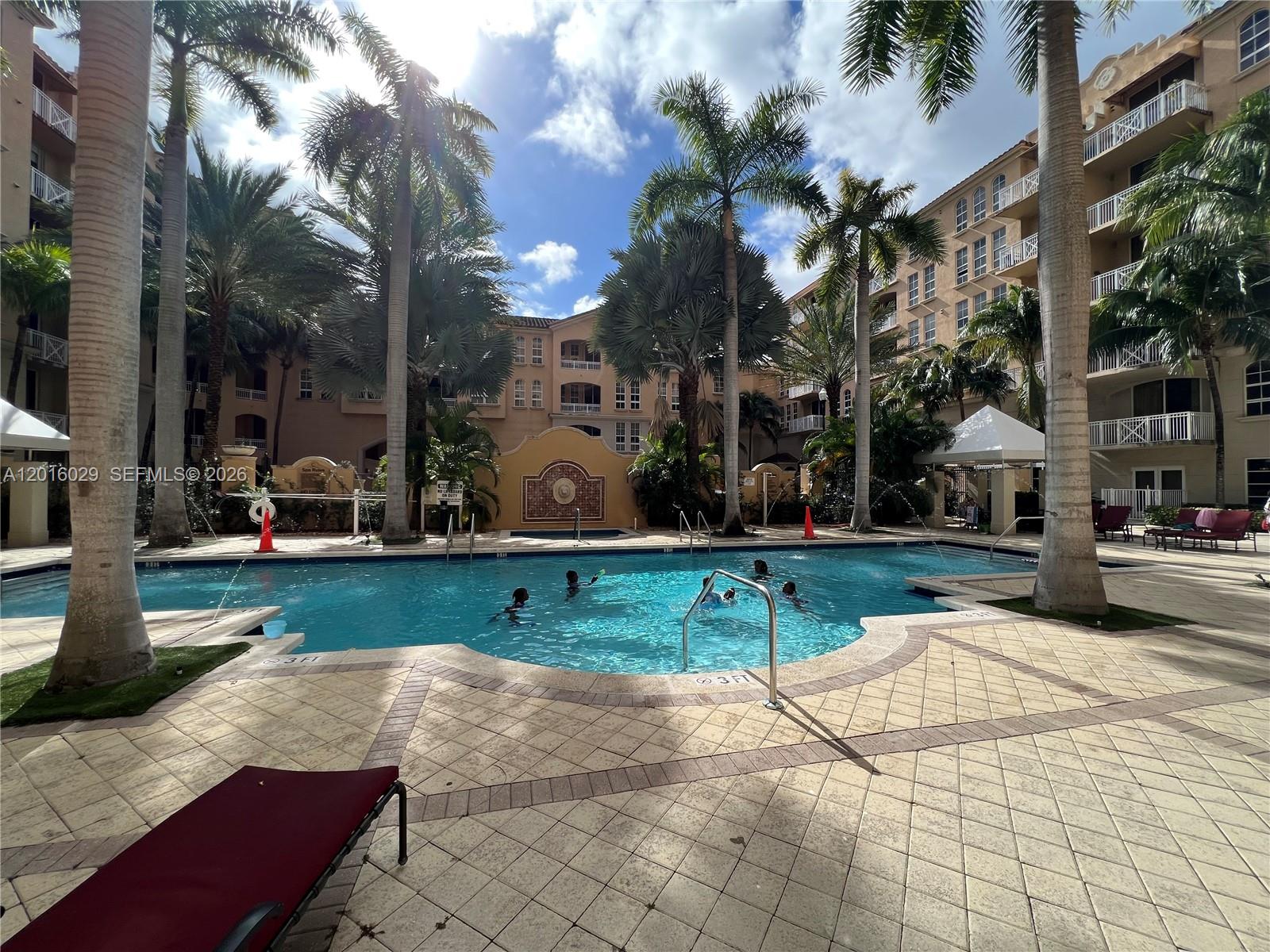 Photo of 3001 185th St  #122, Aventura, Florida, 33180 - 