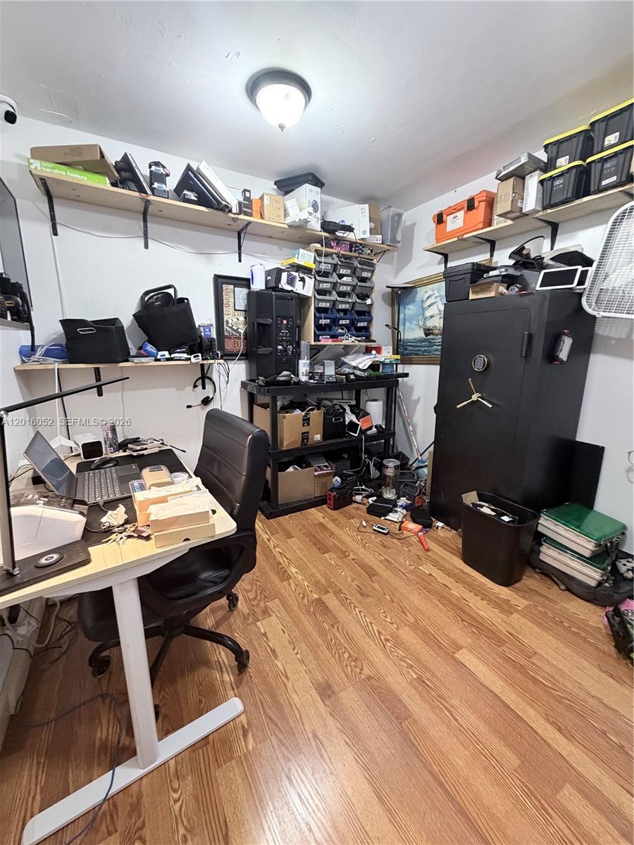 See details / sq. ft. $ 2026-05-09 0 Photo