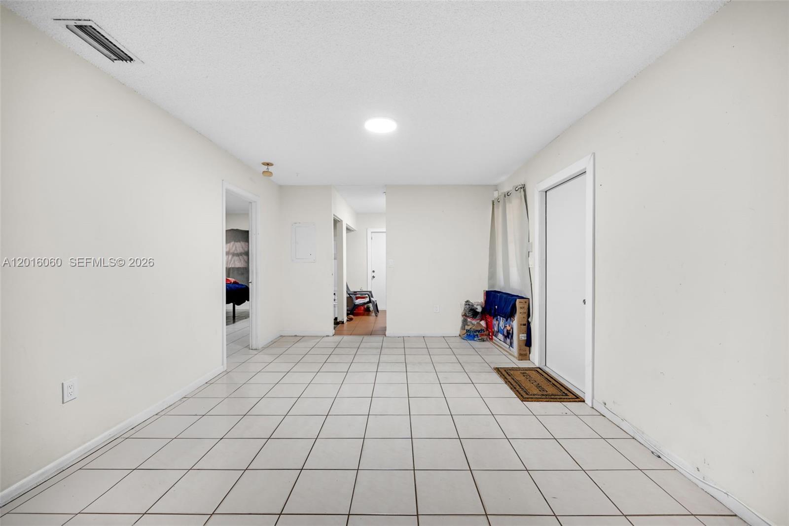 See details / 1969 sq. ft. $ 2026-05-09 0 Photo