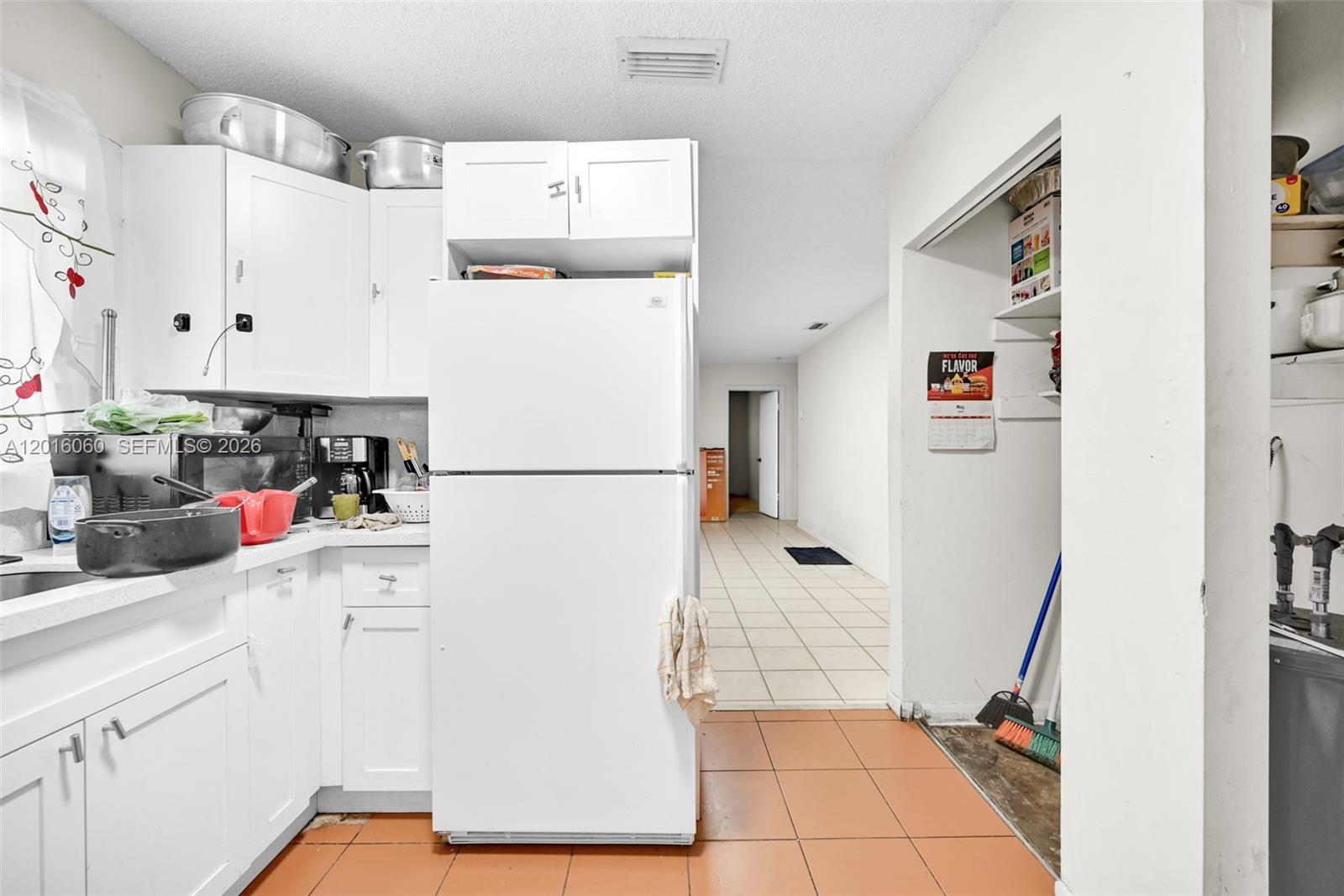 See details / 1969 sq. ft. $ 2026-05-09 0 Photo