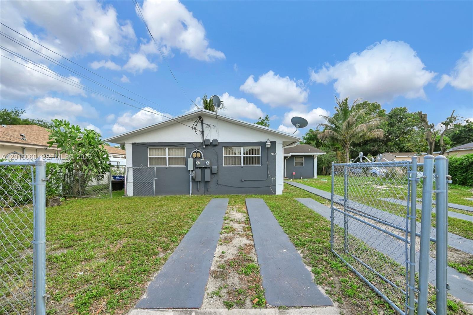 See details / 1969 sq. ft. $ 2026-05-09 0 Photo